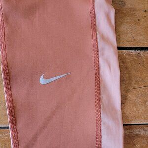 Nike dry-fit leggings